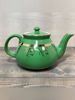 Vintage Hall China Pottery 6 Cup Teapot 032 Emerald Green & Gold 5.5x9
